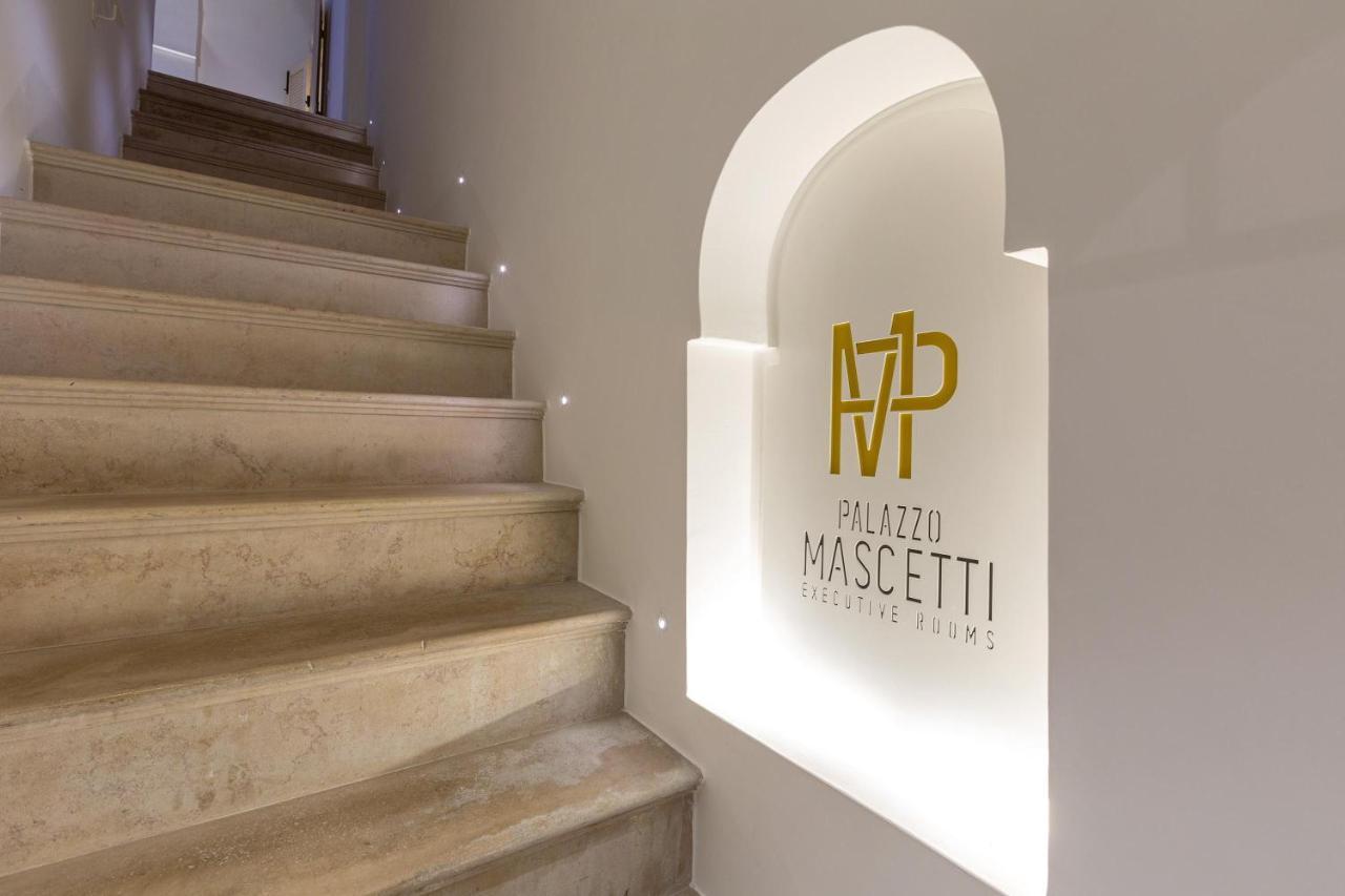 Отель Palazzo Mascetti Остуни Экстерьер фото